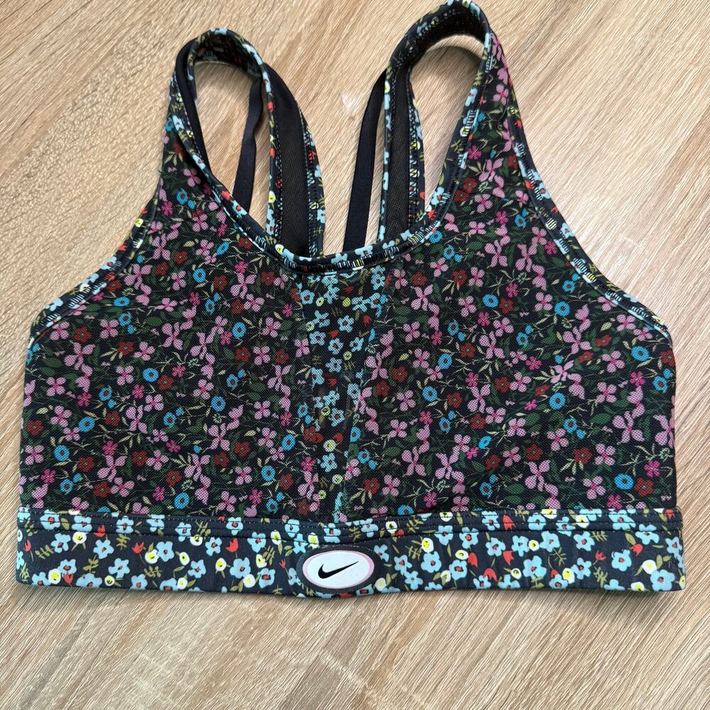 Nike Women's Swoosh Support Printed Sports Bra size small floral and black gym